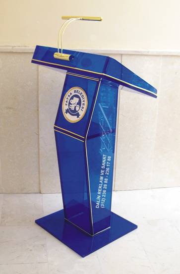 AKRİLİK MAVİ KÜRSÜ AMBLEMLİ ABAJURLU FATSA