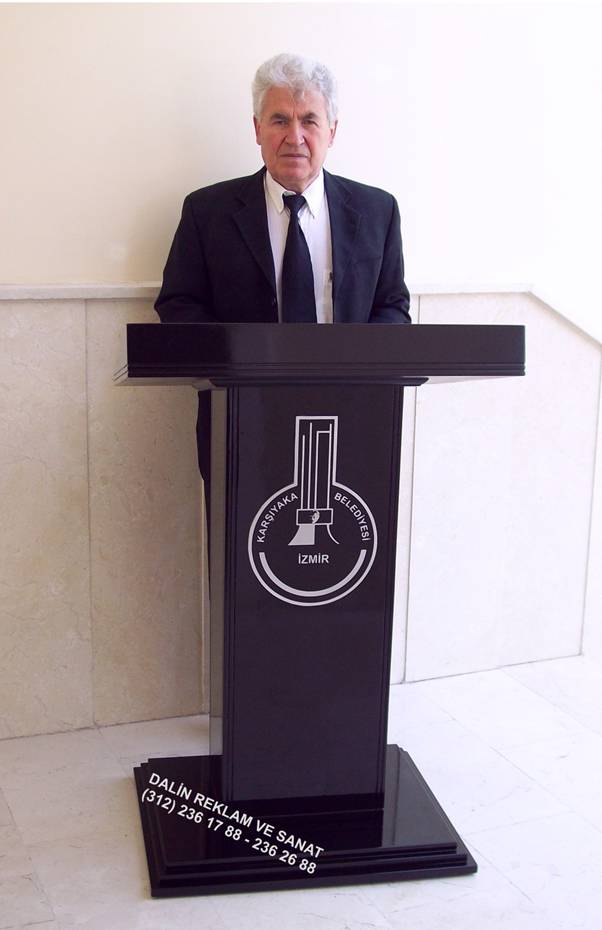 KONU�MA K�RS�S� KLAS�K MODEL S�YAH LAKE