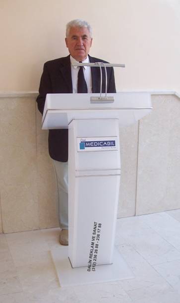 AKR�L�K K�RS� BUZ RENG� MED�KAB�L AMBLEML� YAN