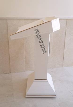 Konu�ma K�rs�s� Yandan G�r�n���